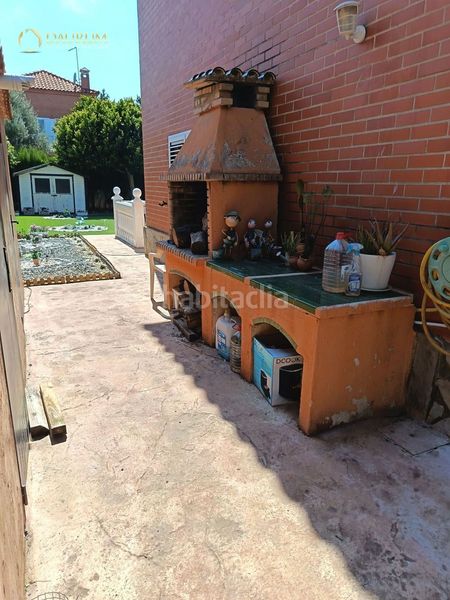 Foto 4e815817-ec74-4d3d-b3a7-276f17840259. Casa amb aparcament piscina a Moncada