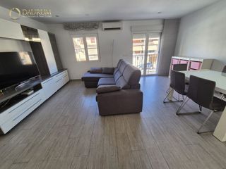 Casa adossada a Mestra Josefina Fernandez