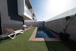 Xalet a Calle trasatlántico sudamérica 34. Residencial de lujo