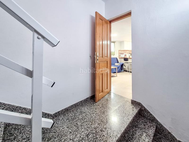 Foto 1a04ffb6-1cfc-4274-8bd7-0c6df9c21e2b. Maison jumelée dans calle vía 8013 17 dans Los Giles - Las Majadillas Palmas de Gran Canaria (Las)