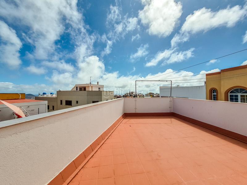 Foto 3aa10055-d574-44e3-89f5-139511199629. Maison jumelée dans calle vía 8013 17 dans Los Giles - Las Majadillas Palmas de Gran Canaria (Las)