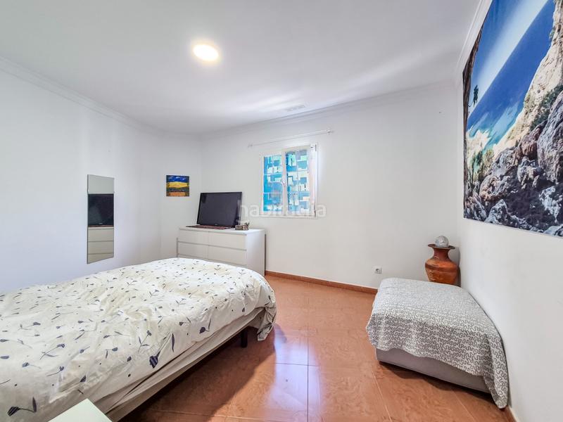 Foto 3f1f8c6b-8af2-4524-8040-a17657f9d25b. Maison jumelée dans calle vía 8013 17 dans Los Giles - Las Majadillas Palmas de Gran Canaria (Las)