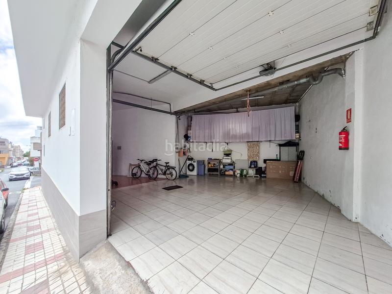 Foto 57763c1a-047b-486a-a160-9ccf9827c48c. Maison jumelée dans calle vía 8013 17 dans Los Giles - Las Majadillas Palmas de Gran Canaria (Las)