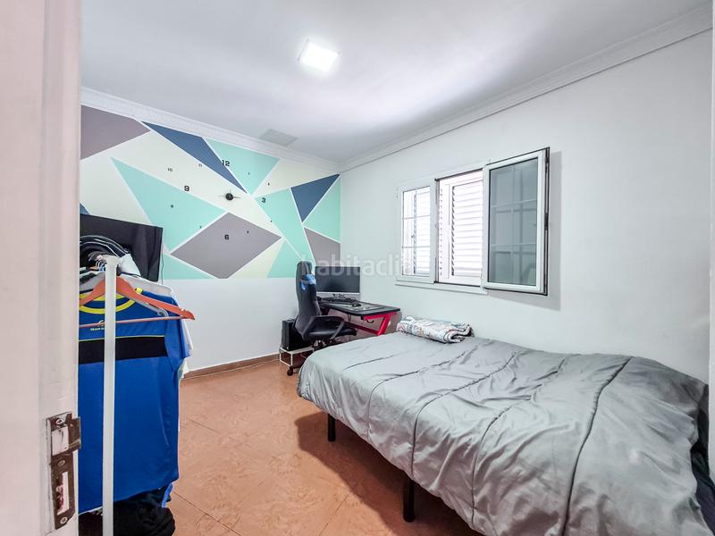 Foto 595c0a41-dc5a-4ece-93dc-9c1056b4c0cc. Maison jumelée dans calle vía 8013 17 dans Los Giles - Las Majadillas Palmas de Gran Canaria (Las)