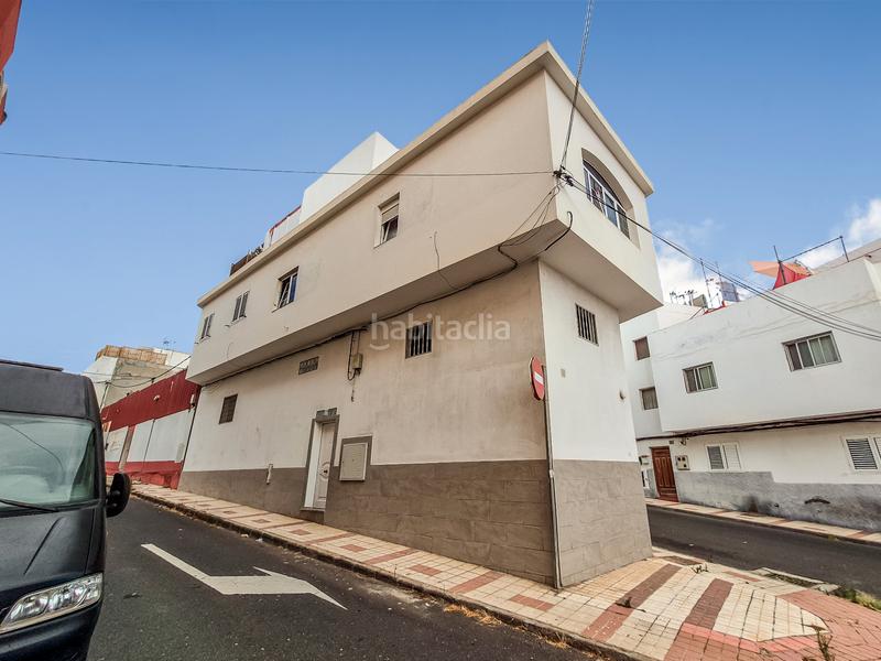 Foto 61485b7a-97dd-444c-8e1f-59f94d2da82a. Maison jumelée dans calle vía 8013 17 dans Los Giles - Las Majadillas Palmas de Gran Canaria (Las)