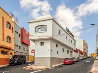 Casa adosada en Calle Vía 8013 17