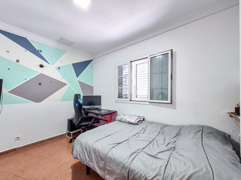 Foto 85ab57fc-70e8-44b2-b6bd-8d825a976ae4. Maison jumelée dans calle vía 8013 17 dans Los Giles - Las Majadillas Palmas de Gran Canaria (Las)