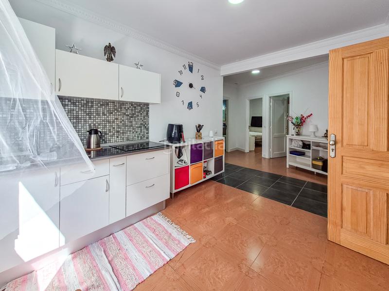 Foto f0cdd943-d6ce-4944-9e28-7c4cb44d2a7f. Maison jumelée dans calle vía 8013 17 dans Los Giles - Las Majadillas Palmas de Gran Canaria (Las)