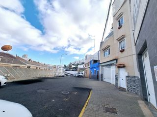 Piso  Calle doctor eustasio quevedo. Alta vista - las palmas