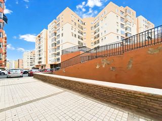 Pis a Calle del Doctor Rafael Garcia Perez