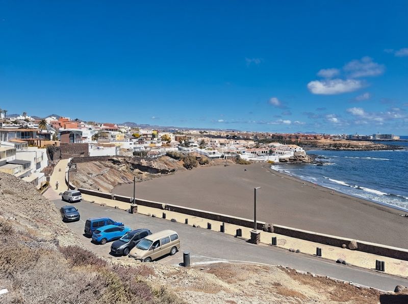 Foto 74ee420f-7cb5-4df9-a6eb-eeea9bb26a9b. Casa aparellada a calle bécquer 35 a Playa del Hombre - Taliarte - Salinetas Telde