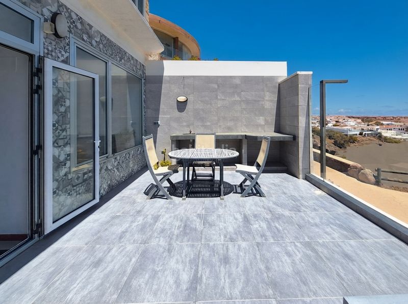 Foto c3a65927-e6e4-4932-9f2c-b350e2c13783. Casa aparellada a calle bécquer 35 a Playa del Hombre - Taliarte - Salinetas Telde