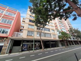 Office space in Avenida Primero de Mayo 33