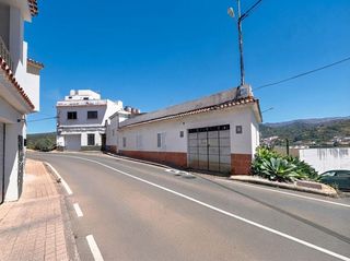 Xalet a Monseñor Socorro Lantigua
