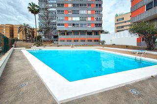 Etagenwohnung in Calle Pintor Juan Guillermo 0