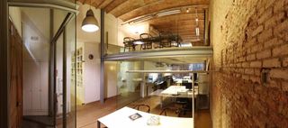 Rent Office space  Calle carrer de sant leopold. Un edificio emblemático del siglo 1900, en el centro de terrassa