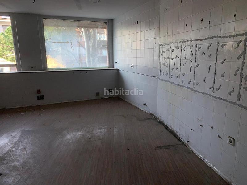 Foto 127e5e24-1123-40bb-8989-5c25645ae241. Local comercial a Torrent d'en Pere Parres Terrassa