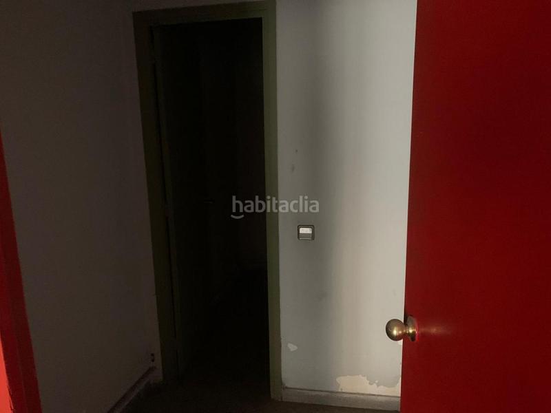 Foto b3cd82c7-cc48-42e6-91c0-d3d2f8b5b9ae. Local comercial a Torrent d'en Pere Parres Terrassa