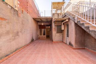 Haus  Carrer de colom. Crea tu hogar