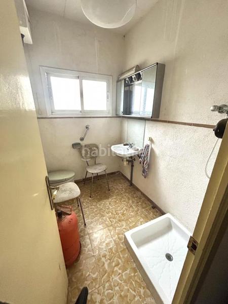 Foto 1ae0f40a-7a7c-4beb-83a1-ad534197f7ac. Casa hazte tu hogar! en Ca n'Aurell Terrassa