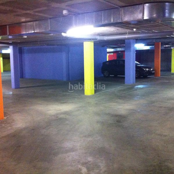 Foto 8cc3e4b4-71fd-4666-88d9-d7a60f3240c4. Rent car parking in Zona Esportiva Terrassa