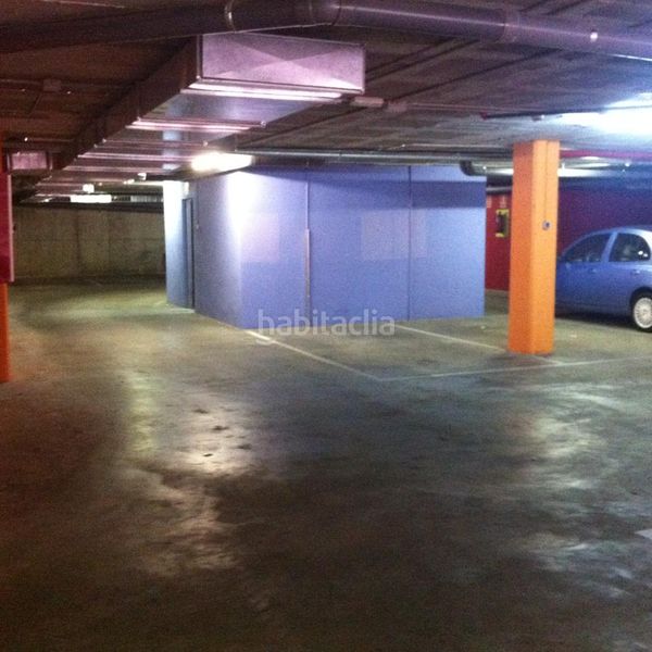 Foto 9255ebd9-f6b6-422f-97b0-60b262a04857. Rent car parking in Zona Esportiva Terrassa