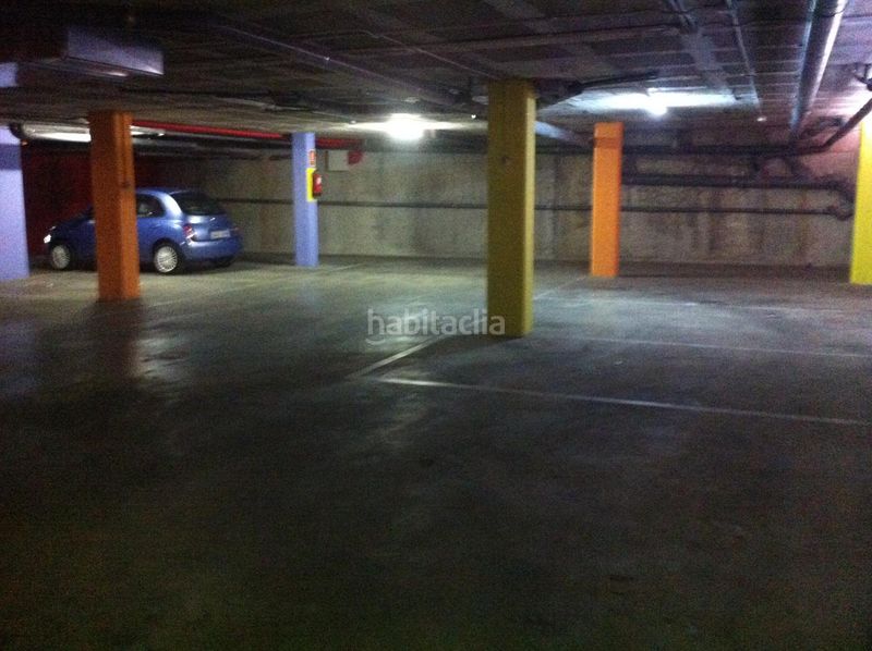 Foto d656d743-88a7-4190-a8c8-f55382d7b348. Rent car parking in Zona Esportiva Terrassa