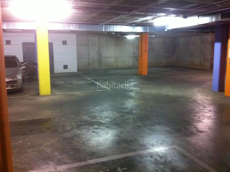 Foto eafc51b1-dfe6-4959-a196-35b2ad65f96a. Rent car parking in Zona Esportiva Terrassa