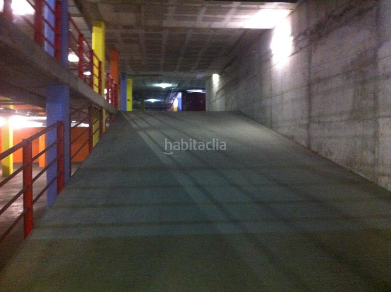Foto f09cedd1-7e49-4f29-999a-2b84ae3e6fed. Rent car parking in Zona Esportiva Terrassa