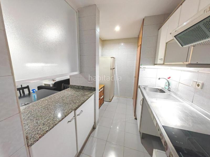 Foto 19396ea4-89ca-475d-a6ba-2ac4cc080dd7. Estudi a Cementiri Vell Terrassa