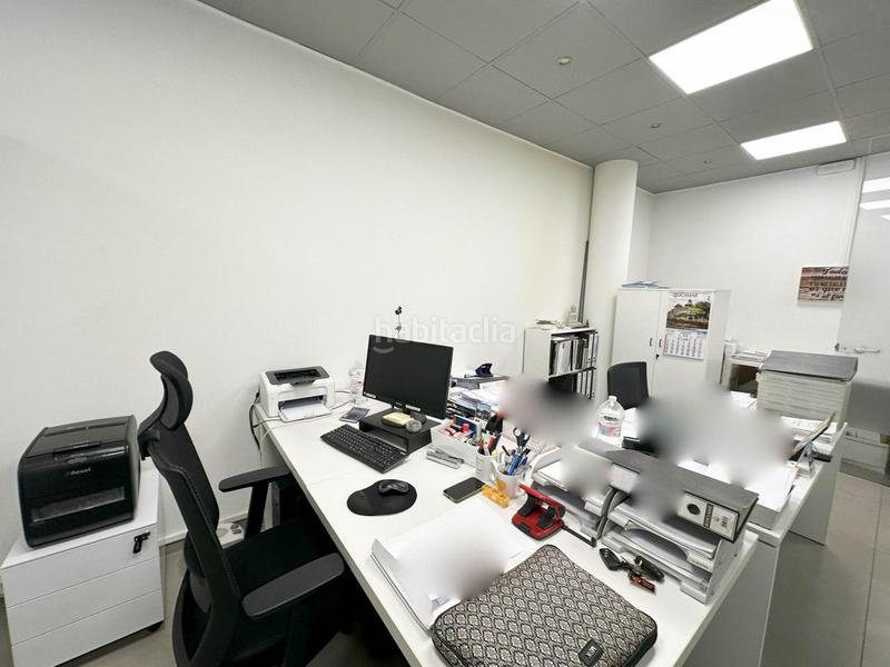 Foto fd13a396-a5cd-4b33-89b6-e24380d91b7e. Local comercial a Zona Esportiva Terrassa