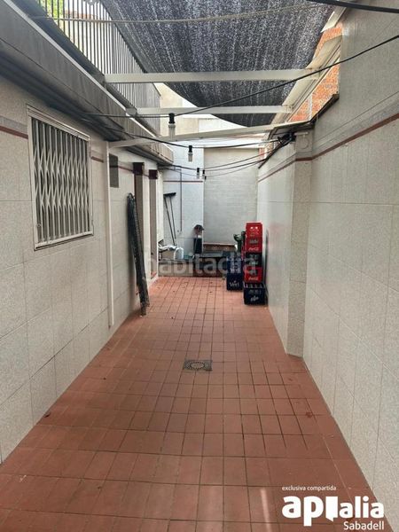 Foto 4d6e9f00-7690-41ce-890d-dc4ed6dbd351. Casa a Barri del Centre Terrassa