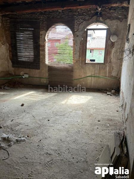 Foto e5aafce6-b3a4-46a7-8242-219627e73428. Casa a Barri del Centre Terrassa