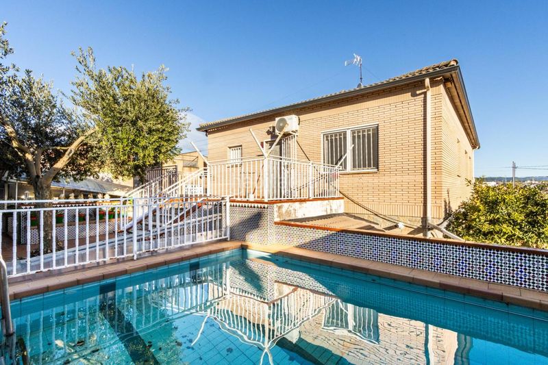 Foto 7c8d7493-eb0e-465d-a6ac-4ede668415ed. Casa a Can Parellada Terrassa