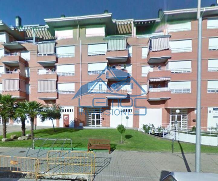 Foto 5866423c-9d0d-4ece-a35a-3709f86188b5. Local commercial dans Flores de Sil - La Placa Ponferrada