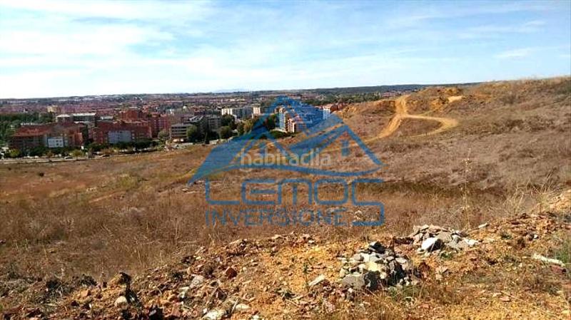 Foto 772f9399-6d21-4467-8265-0ee8cc321719. Terreno residenziale in San Esteban León