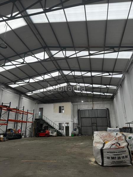 Foto 3b3c5671-152d-4b74-96c3-13ee3a306bcb. Fabrikhalle in Santovenia de la Valdoncina