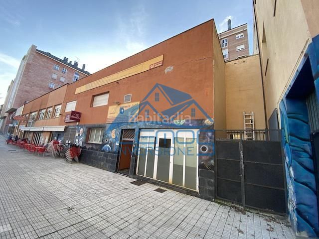 Foto 32febc6c-9f84-45cd-922f-8ced4da29118. Local comercial a Centro Ponferrada