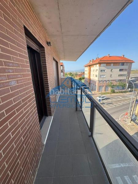 Foto 79e97165-6749-4b3a-a077-77f1f1d53369. Piso  garaje en calle estación del ferrocarril, en la localidad rioja en Santo Domingo de la Calzada