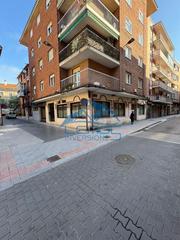 Local commercial  Del cordón. Se vende local comercial en palencia