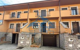 Casa  San miguel. Venta de chalet adosado en san miguel del camino