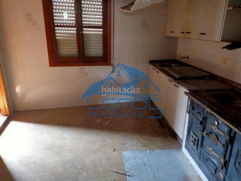 Foto 362c65a9-5f36-45db-ac55-c54ad7124654. Casa in Folgoso de la Ribera