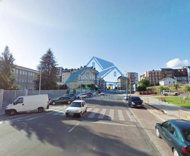 Foto c92bfddb-3d28-4443-a93d-97cdf12d6925. Geschäftsraum in Flores de Sil - La Placa Ponferrada