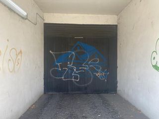 Aparcament cotxe a De La Cemba