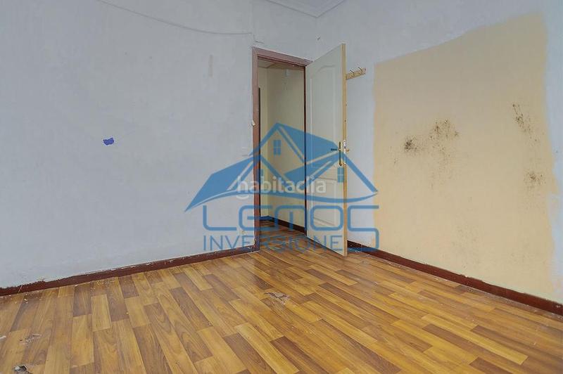 Foto b220a55f-ff44-4d09-8cff-b26672b8f63a. Piso en maría teresa gil de gárate 45 en Gran Via Logroño