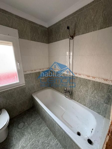 Foto a2bc92ba-0be2-407c-9d79-48cb910b2534. Masia a Becilla de Valderaduey