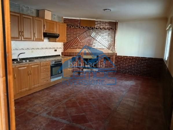 Foto a3dd4647-a6d8-4867-94ec-350eb6ea6483. Casa a Albelda de Iregua