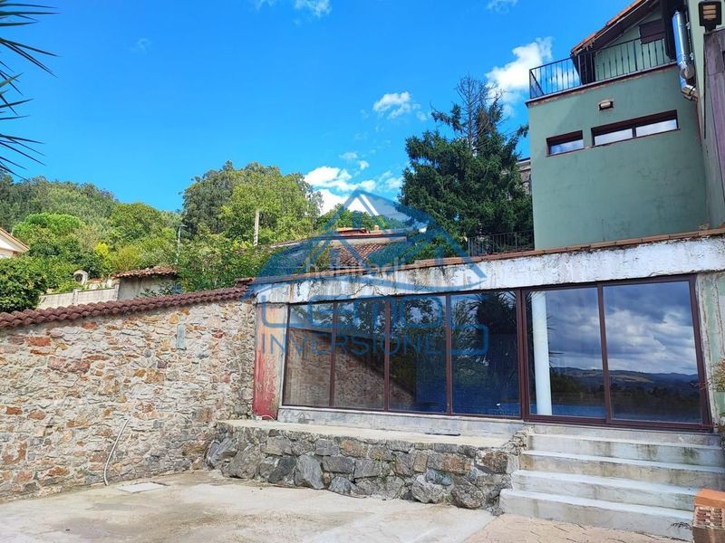 Foto 10d4e579-c474-490a-ab99-b7ea8f9c1da7. Casa amb aparcament piscina a Candamo