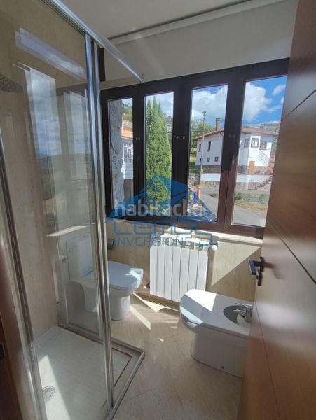 Foto 1254b8e3-535e-46a7-9ccd-a3c5b59916db. Casa amb aparcament piscina a Candamo