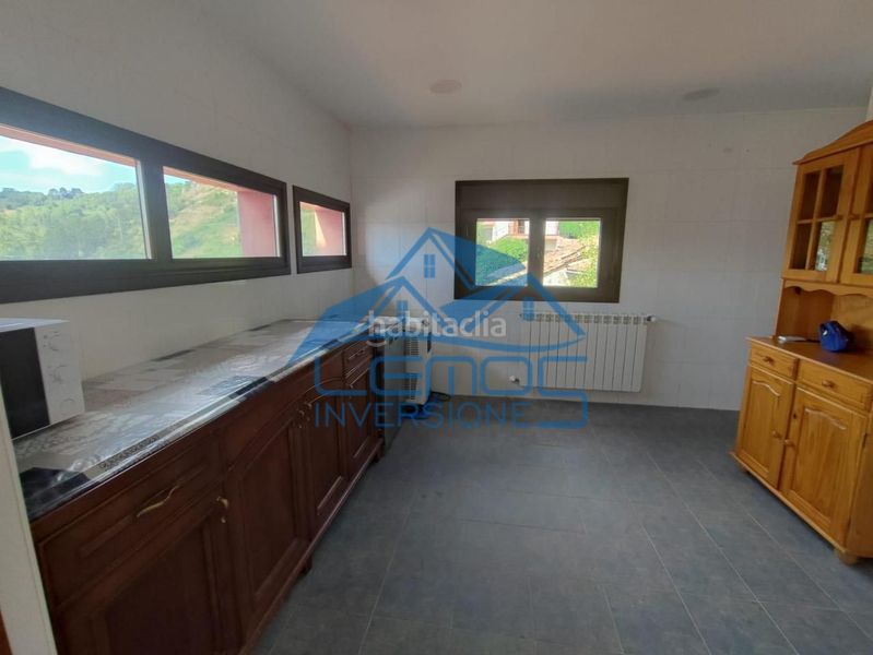 Foto 302ecd9b-77e8-42d0-a408-caedb3abe690. Casa amb aparcament piscina a Candamo